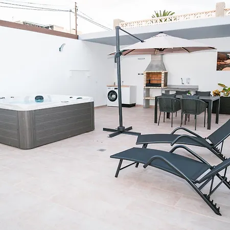 Dona Carmen 2 Вилла Las Playas